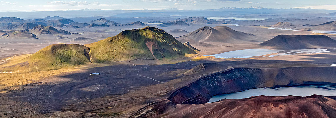 Islandreise Offroad 4x4 Islandreise Offroad 4x4 Blick über das Hochland bei Landmannalaugar